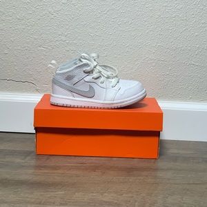 Jordan 1 || White Cement || 9C